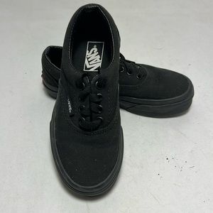 VANS black skate shoes